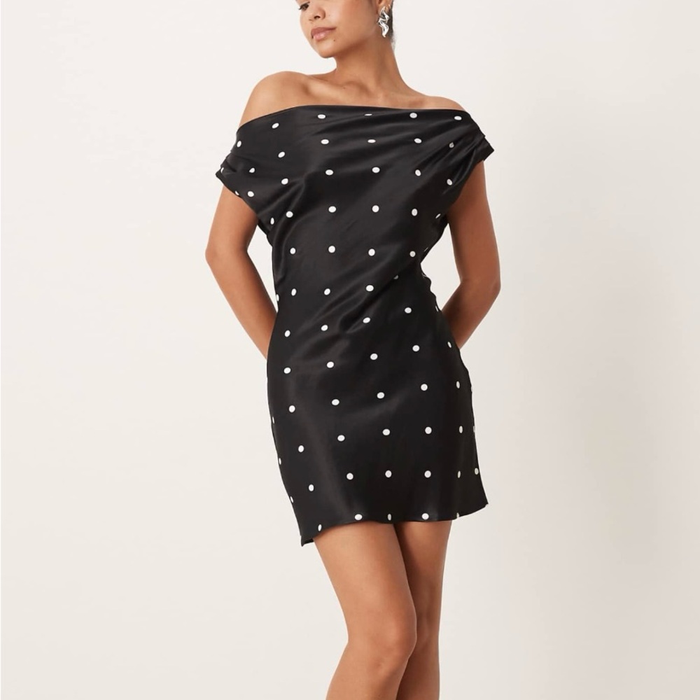 Elegant Black Polka Dot Off-Shoulder Dress